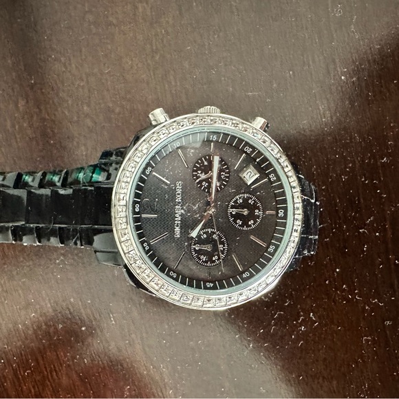 Michael Kors Black Watch with Silver stones - Picture 1 of 3